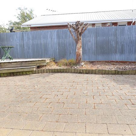Colonial Motel Invercargill Dış mekan fotoğraf